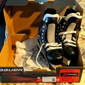 Hockey skates